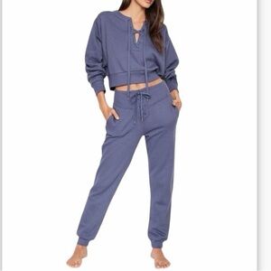 Victoria's Secret Sweatsuit set m/xs